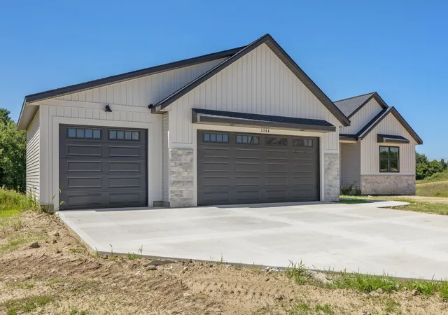 Photo 3 of Single family home for sale at 3266 Stonehill Ct, Wayland Township Allegan, MI 49348 | MLS# 65026041088 | Listing updated on 2026-08-25