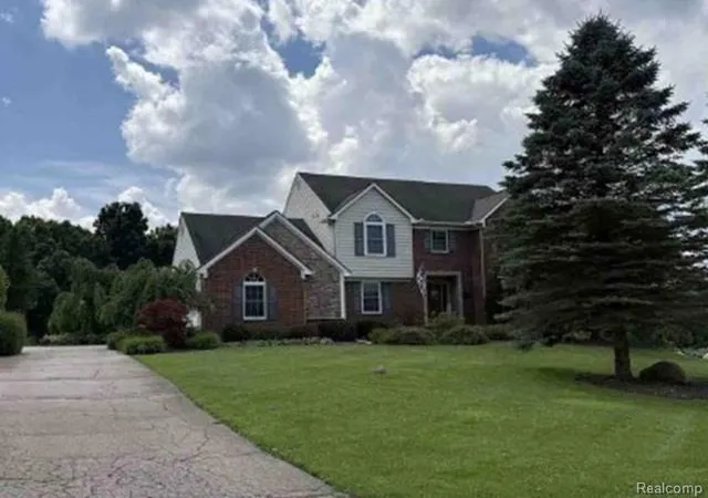 Photo 1 of Single family home for sale at 5029 Ashford Rd, Clarkston, MI 48348 | MLS# 20261062146 | Listing updated on 2026-08-06
