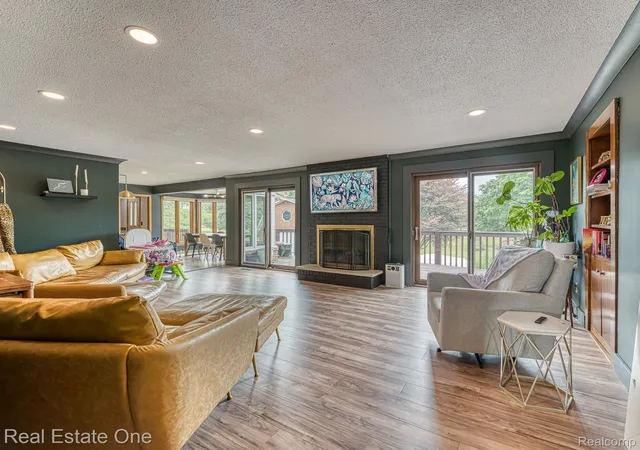 Photo 3 of Single family home for sale at 3311 N Custer Rd, Monroe, MI 48162 | MLS# 20261062150 | Listing updated on 2026-08-31