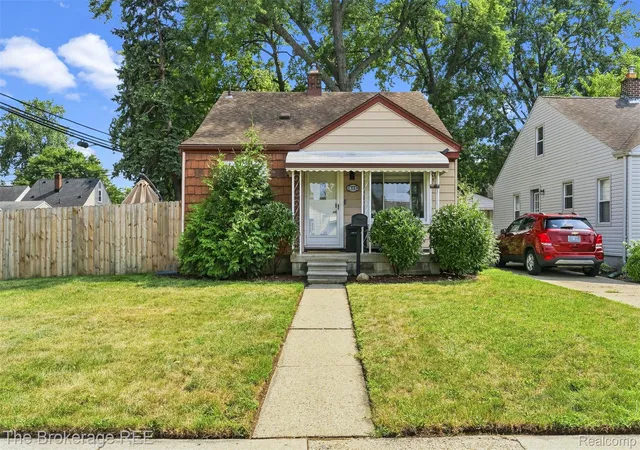 Photo 1 of Single family home for sale at 2190 Mapledale St, Ferndale, MI 48220 | MLS# 20261062155 | Listing updated on 2026-10-02