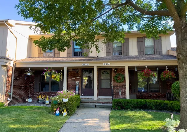 Photo 2 of Condo for sale at 31672 Bear Crk Blvd, Warren, MI 48093 | MLS# 58050217669 | Listing updated on 2026-08-06