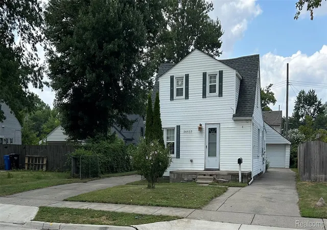 Photo 1 of Sale Pending at 26537 Palmer Blvd, Madison Heights City Oakland, MI 48071 | MLS# 20261062159 | Listing updated on 2026-08-23