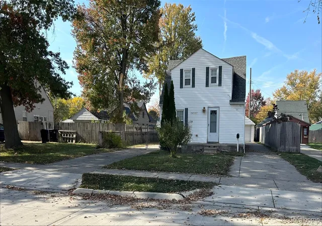 Photo 1 of Single family home for sale at 26537 Palmer Blvd, Madison Heights, MI 48071 | MLS# 20261062159 | Listing updated on 2026-10-29