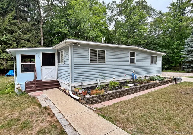 3rd image of 6745 Morrison Dr, Port Austin, MI 48467 | MLS# 20261062167
