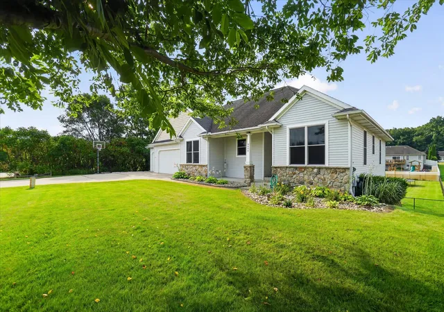 4th image of 8444 Doe Ave, Galesburg, MI 49053 | MLS# 68026041102