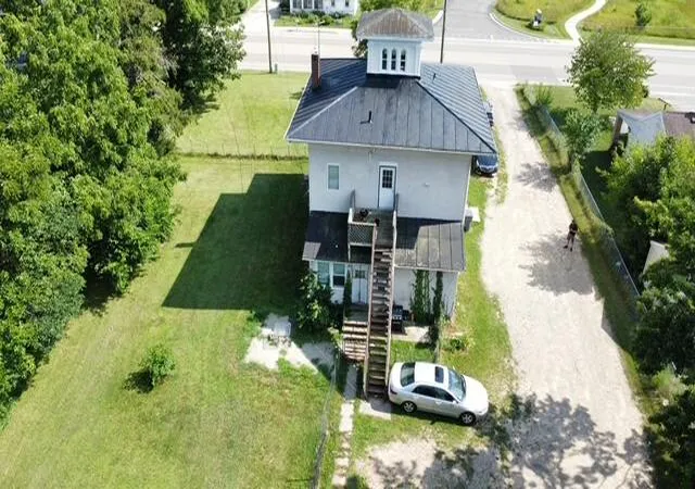 Listing Photo 4 - Condo for sale in building located at 608 W Michigan, Paw Paw, MI 49079