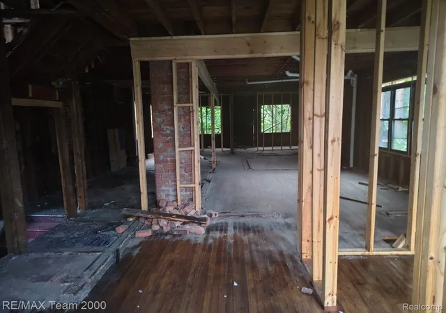 Photo 3 of Multi family home for sale at 3243 Tuxedo Dr, Warren, MI 48092 | MLS# 20261062172 | Listing updated on 2026-08-27