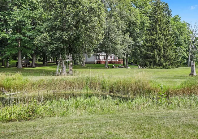 2nd image of 18576 T Dr S, Tekonsha, MI 49092 | MLS# 64026041104