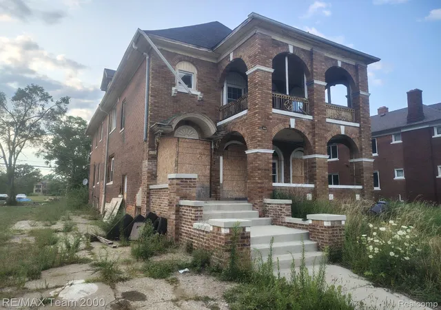 Photo 1 of Sale Pending at 3330 Tuxedo St, Detroit, MI 48206 | MLS# 20261062175 | Listing updated on 2026-08-25