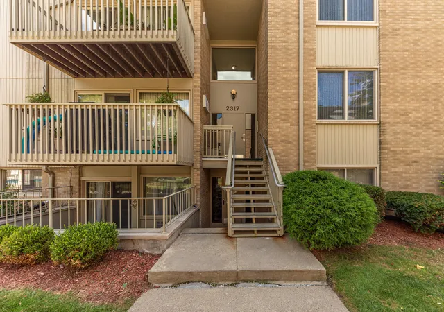 2nd image of 2317 Packard St #B104, Ann Arbor, MI 48104 | MLS# 81026041106