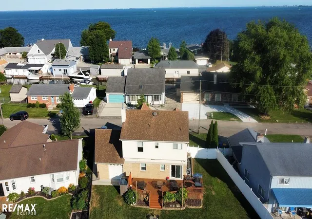 Photo 3 of Single family home for sale at 46855 Roselane Dr, Chesterfield Township Macomb, MI 48047 | MLS# 58050217678 | Listing updated on 2026-09-02