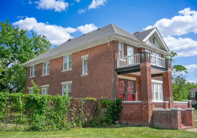 Photo 3 of Multi family home for sale at 9810 Chenlot St, Detroit, MI 48204 | MLS# 20261062182 | Listing updated on 2026-10-27