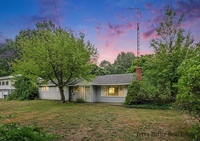 2nd image of 2325 Judson Rd, Spring Lake, MI 49456 | MLS# 71026041115
