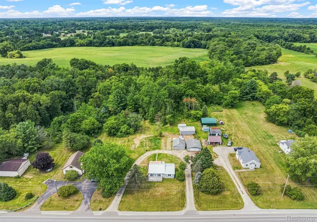 Photo 2 of Single family home for sale at 6163 N State Rd, Davison, MI 48423 | MLS# 20261062186 | Listing updated on 2026-09-13