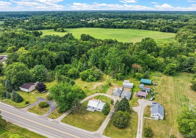 Photo 3 of Single family home for sale at 6163 N State Rd, Davison, MI 48423 | MLS# 20261062186 | Listing updated on 2026-09-13