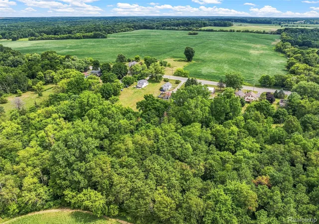 Photo 4 of Single family home for sale at 6163 N State Rd, Davison, MI 48423 | MLS# 20261062186 | Listing updated on 2026-09-13