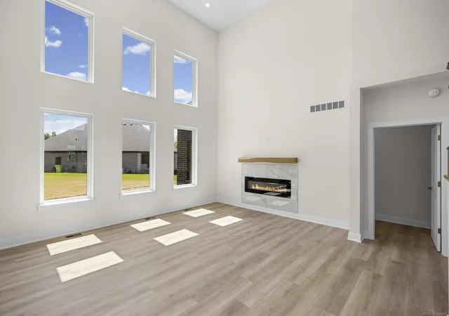 Photo 5 of Single family home for sale at 19242 Potomac Dr, Macomb, MI 48044 | MLS# 58050217690 | Listing updated on 2026-09-02