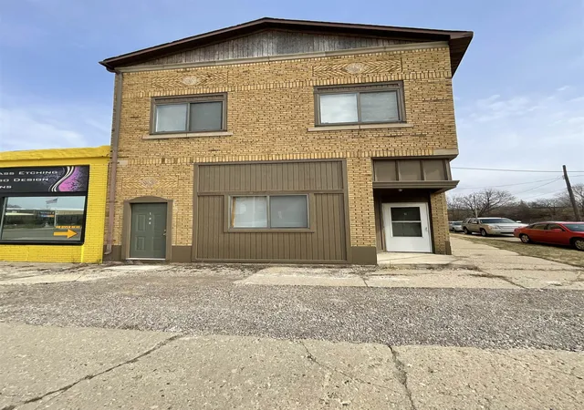 1st image of 2921 S Saginaw St, Flint, MI 48503 | MLS# 5050217694