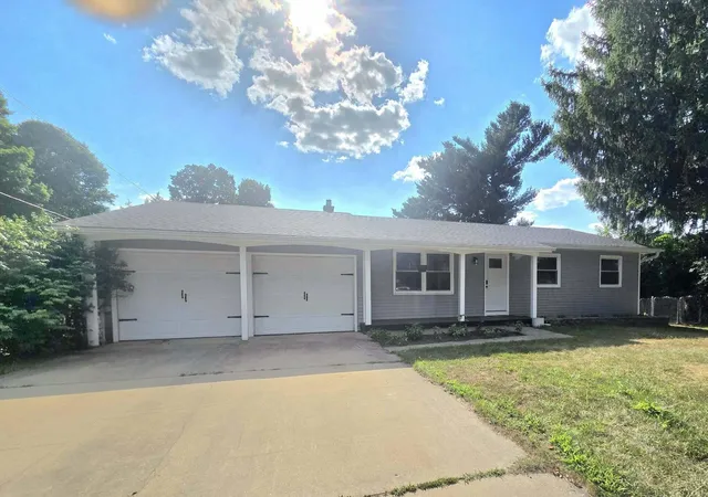 2nd image of 742 Greenridge Rd, Battle Creek, MI 49015 | MLS# 64026041132