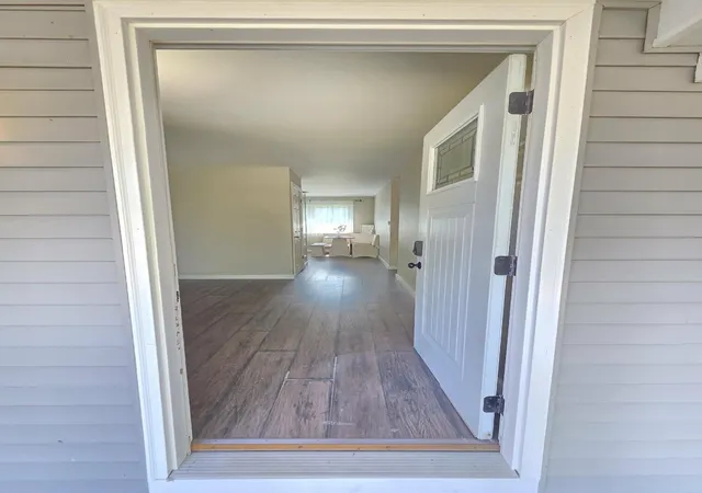 Photo 3 of Single family home for sale at 742 Greenridge Rd, Battle Creek, MI 49015 | MLS# 64026041132 | Listing updated on 2026-09-13