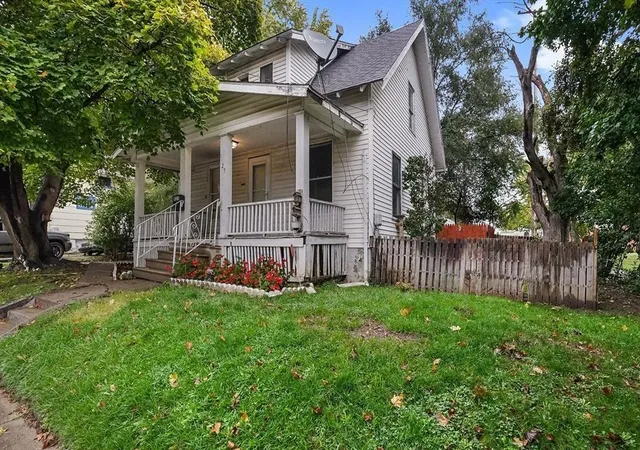 Photo 1 of Single family home for sale at 1125 Boston Ave, Flint, MI 48503 | MLS# 5050217696 | Listing updated on 2026-09-01