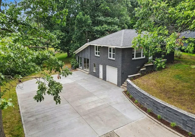 1st image of 16597 152nd Ave, Spring Lake, MI 49456 | MLS# 65026041133