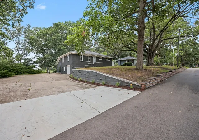 2nd image of 16597 152nd Ave, Spring Lake, MI 49456 | MLS# 65026041133