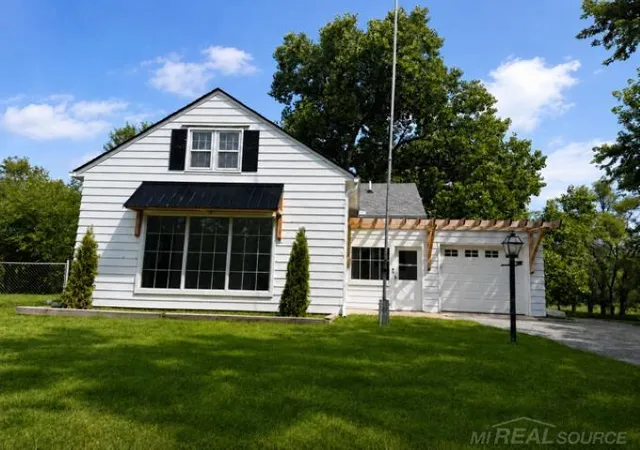 Photo 1 of Single family home for sale at 1380 W Bemis Rd, Saline, MI 48176 | MLS# 58050217697 | Listing updated on 2026-08-07