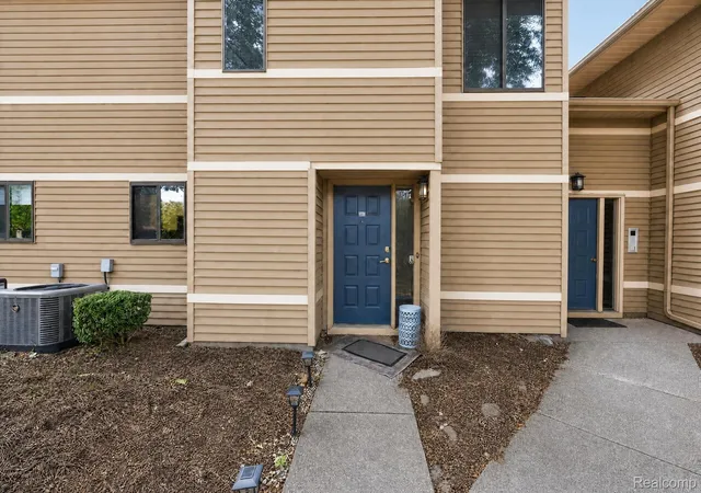 Photo 4 of Condo for sale at 175 Briarcrest Dr #102, Ann Arbor, MI 48104 | MLS# 20261062200 | Listing updated on 2026-08-30