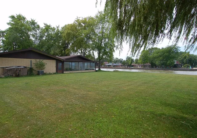 Photo 1 of Single family home for sale at 227 Bayside Park Dr, Bangor Charter Township Bay, MI 48706 | MLS# 78080072050 | Listing updated on 2026-08-18