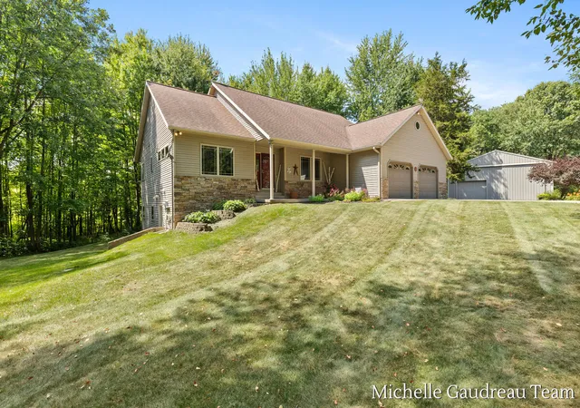 Photo 3 of Single family home for sale at 6244 Black Crk Dr, Middleville, MI 49333 | MLS# 65026041152 | Listing updated on 2026-09-09