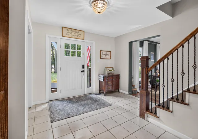 Photo 3 of Single family home for sale at 1210 Gilroy Rd, Jackson, MI 49203 | MLS# 55026041156 | Listing updated on 2026-08-25