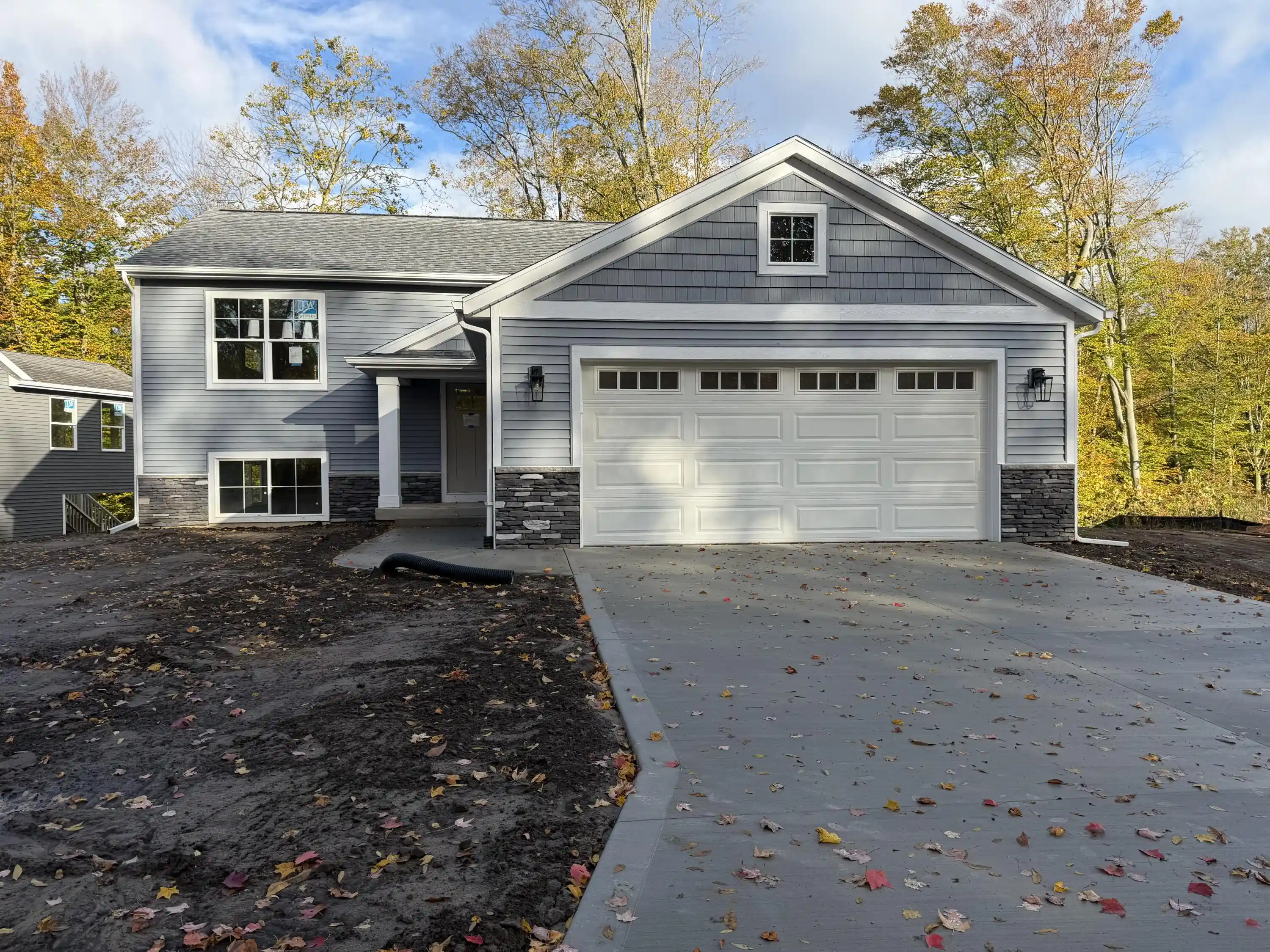 Photo 1 of Single family home for sale at 6755 Loggers Rdg Run Se, Caledonia, MI 49316 | MLS# 65026041167 | Listing updated on 2026-10-16