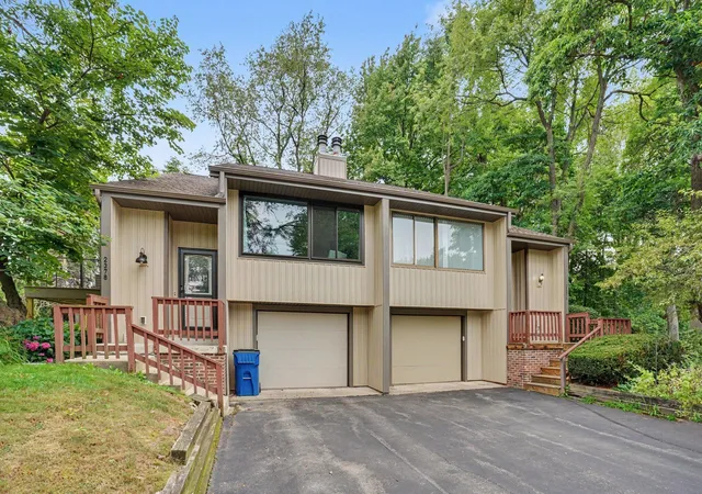 Photo 1 of Sale Pending at 2376 Strathmore St, Kalamazoo, MI 49009 | MLS# 66026041166 | Listing updated on 2026-08-28