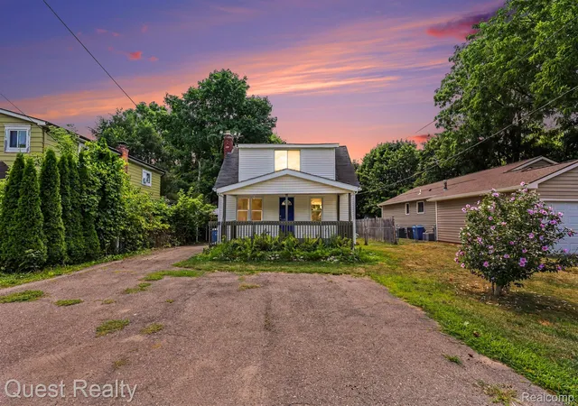 Photo 1 of Single family home for sale at 6261 Andersonville Rd, Waterford, MI 48329 | MLS# 20261062217 | Listing updated on 2026-08-30