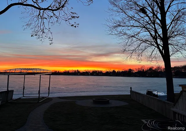 Photo 3 of Single family home for sale at 3506 Union Lake Rd, Commerce Township, MI 48382 | MLS# 20261062218 | Listing updated on 2026-08-11