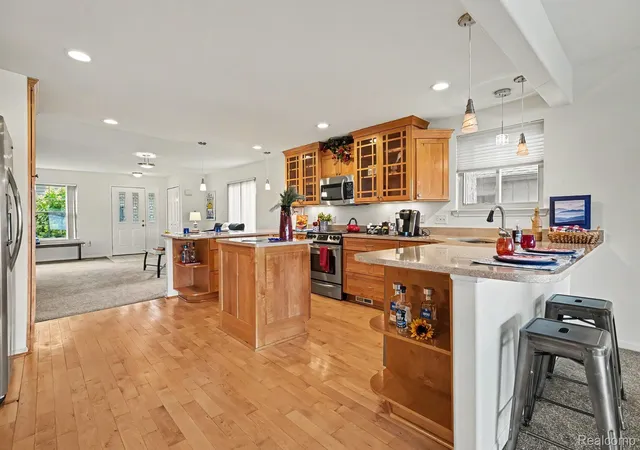 Photo 3 of Single family home for sale at 3506 Union Lake Rd, Commerce Township, MI 48382 | MLS# 20261062218 | Listing updated on 2026-08-11