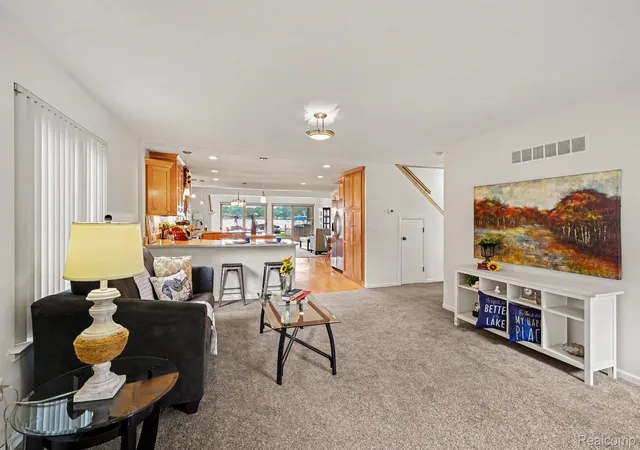 Photo 4 of Single family home for sale at 3506 Union Lake Rd, Commerce Township, MI 48382 | MLS# 20261062218 | Listing updated on 2026-08-11