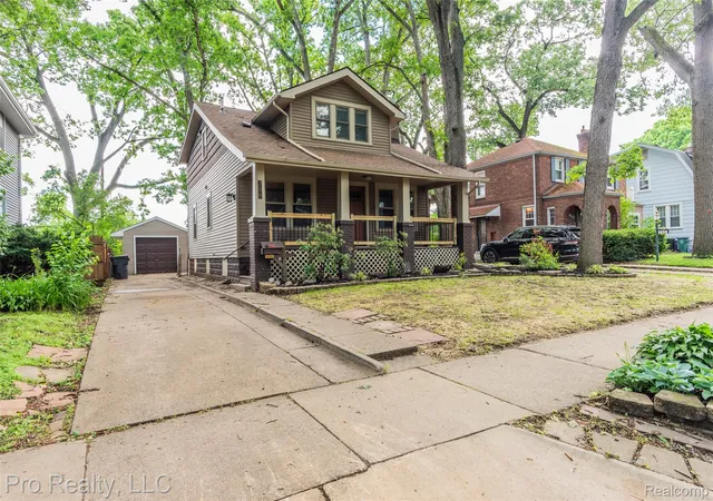 Photo 3 of Single family home for sale at 735 Withington St, Ferndale, MI 48220 | MLS# 20261062221 | Listing updated on 2026-09-08