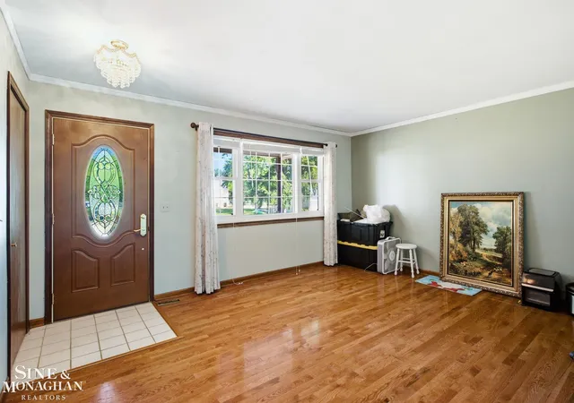 Photo 3 of Single family home for sale at 3655 Ravenswood Rd, Marysville, MI 48040 | MLS# 58050217711 | Listing updated on 2026-08-07