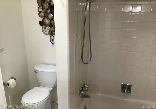 8th image of 8171 Denwood Dr #K-3, Sterling Heights, MI 48312 | MLS# 20261062230