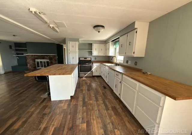2nd image of 1995 Range Line Rd, Deckerville, MI 48427 | MLS# 58050217719
