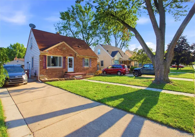 Photo 3 of Single family home for sale at 13491 Superior St, Southgate, MI 48195 | MLS# 20261062245 | Listing updated on 2026-09-08