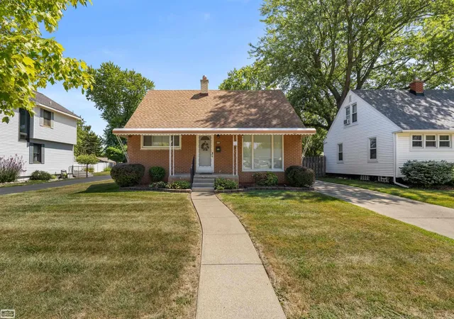 Photo 2 of Single family home for sale at 345 Gargantua Ave, Clawson, MI 48017 | MLS# 58050217723 | Listing updated on 2026-08-07