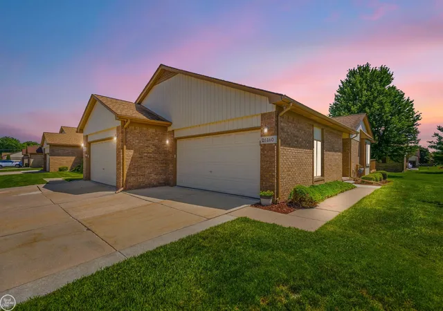 Photo 1 of Sale Pending at 26160 N Knollwood Dr, Chesterfield, MI 48051 | MLS# 58050217726 | Listing updated on 2026-09-08