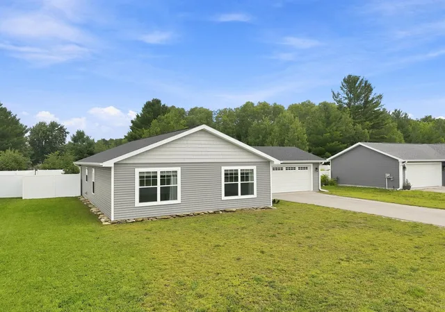 Photo 2 of Single family home for sale at 4950 Meadowlark Ln, Blair Township Grand Traverse, MI 49685 | MLS# 78080072056 | Listing updated on 2026-09-17
