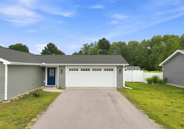 Photo 3 of Single family home for sale at 4950 Meadowlark Ln, Blair Township Grand Traverse, MI 49685 | MLS# 78080072056 | Listing updated on 2026-09-17