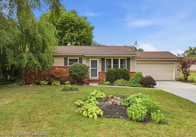 Photo 1 of Single family home for sale at 1250 Kingston Ave, Flint, MI 48507 | MLS# 20261062248 | Listing updated on 2026-08-27