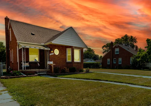 Photo 1 of Sale Pending at 3413 Lincoln St, Dearborn, MI 48124 | MLS# 81026041205 | Listing updated on 2026-09-22