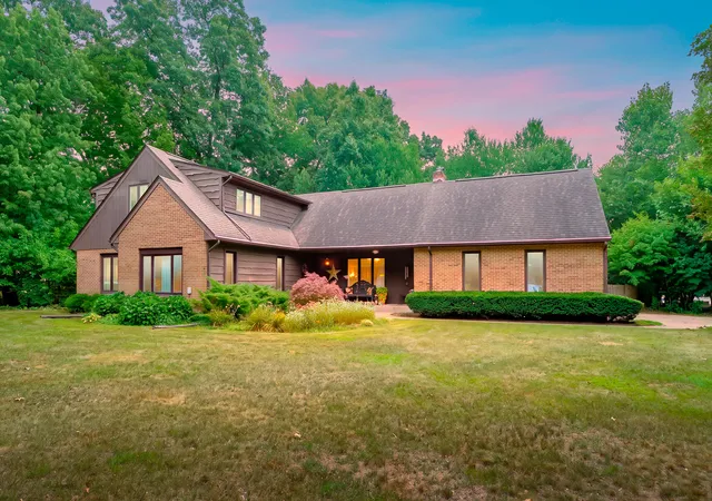 Photo 1 of Sale Pending at 2329 Hickory Point Dr N, Portage, MI 49024 | MLS# 66026041202 | Listing updated on 2026-08-21